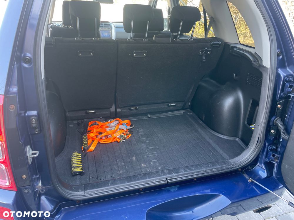 Suzuki Grand Vitara 2.0 Comfort Limited - 9