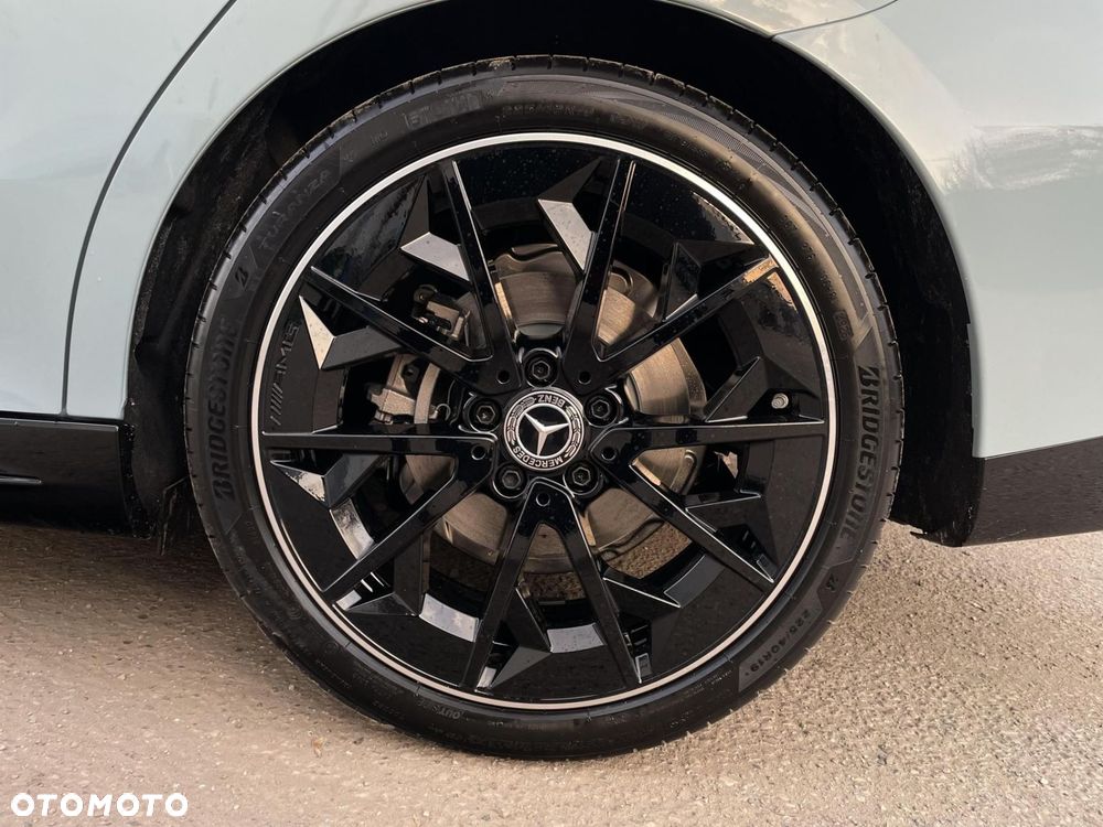 Mercedes-Benz CLA - 27