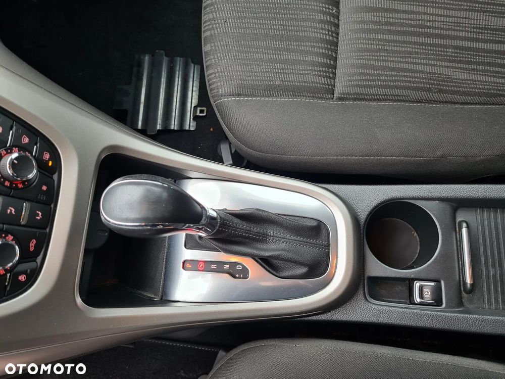 Opel Astra 1.6 Turbo Automatik Edition Sport - 19