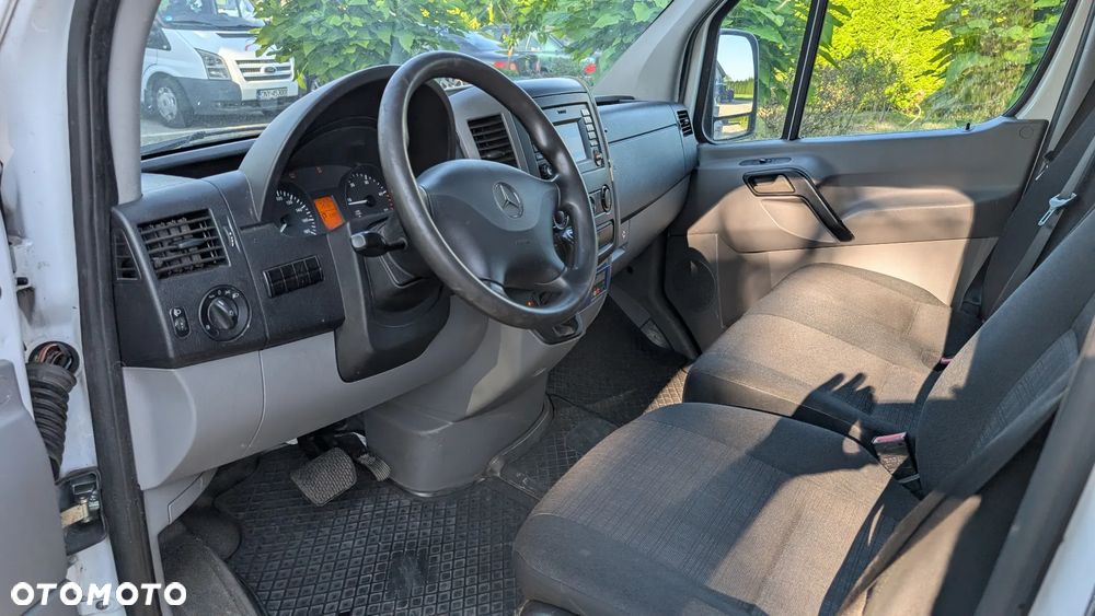Mercedes-Benz SPRINTER - 6
