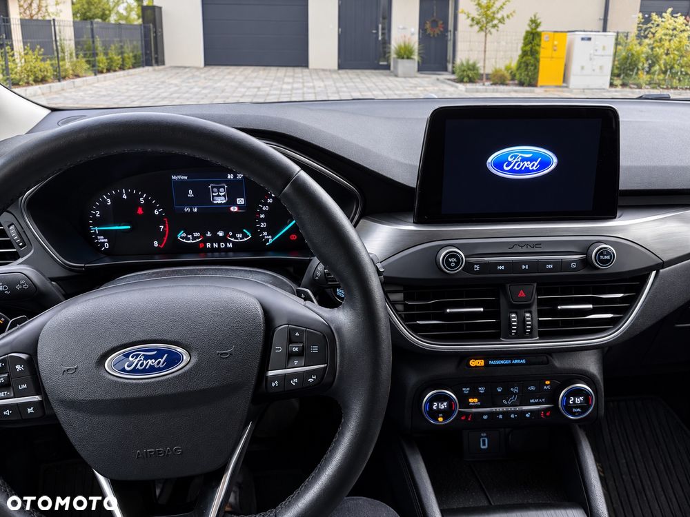 Ford Focus 1.0 EcoBoost Titanium - 6