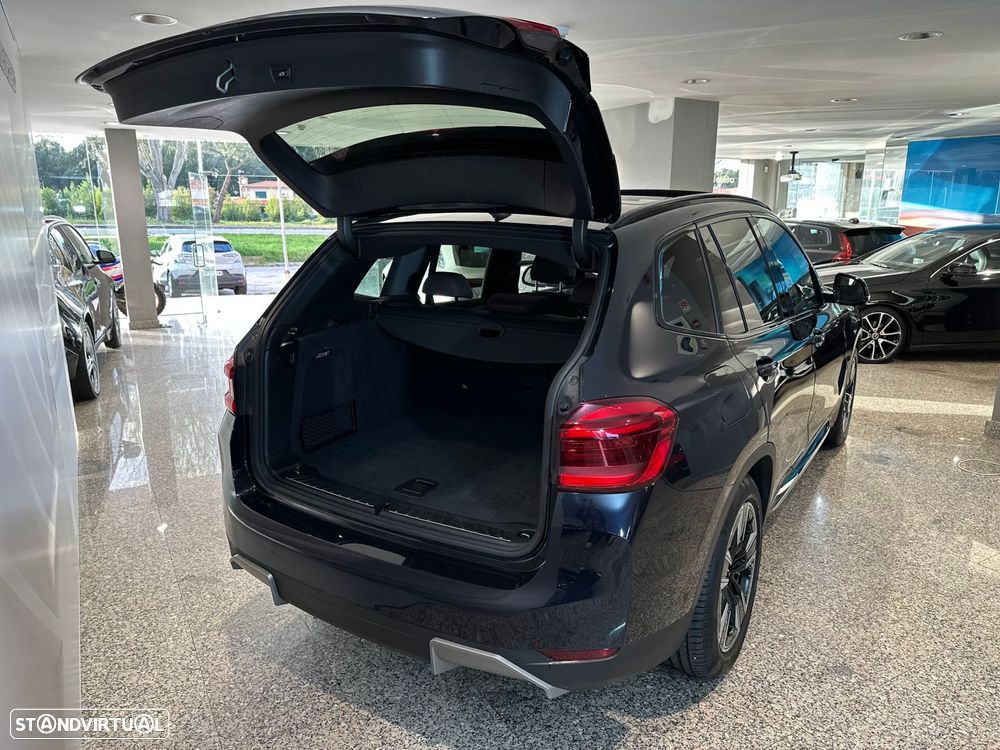 BMW iX3 Inspiring - 36