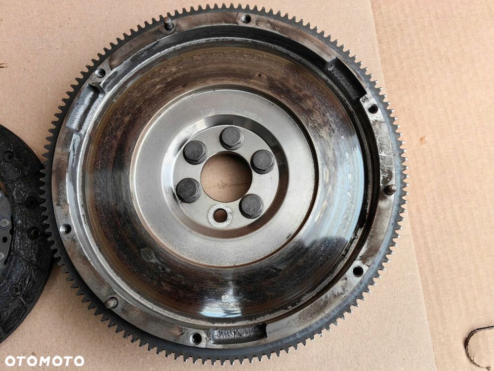 Sprzęgło kompletne sztywne VW AUDI SEAT SKODA 1.4 TFSI 122KM 03C141025G - 12