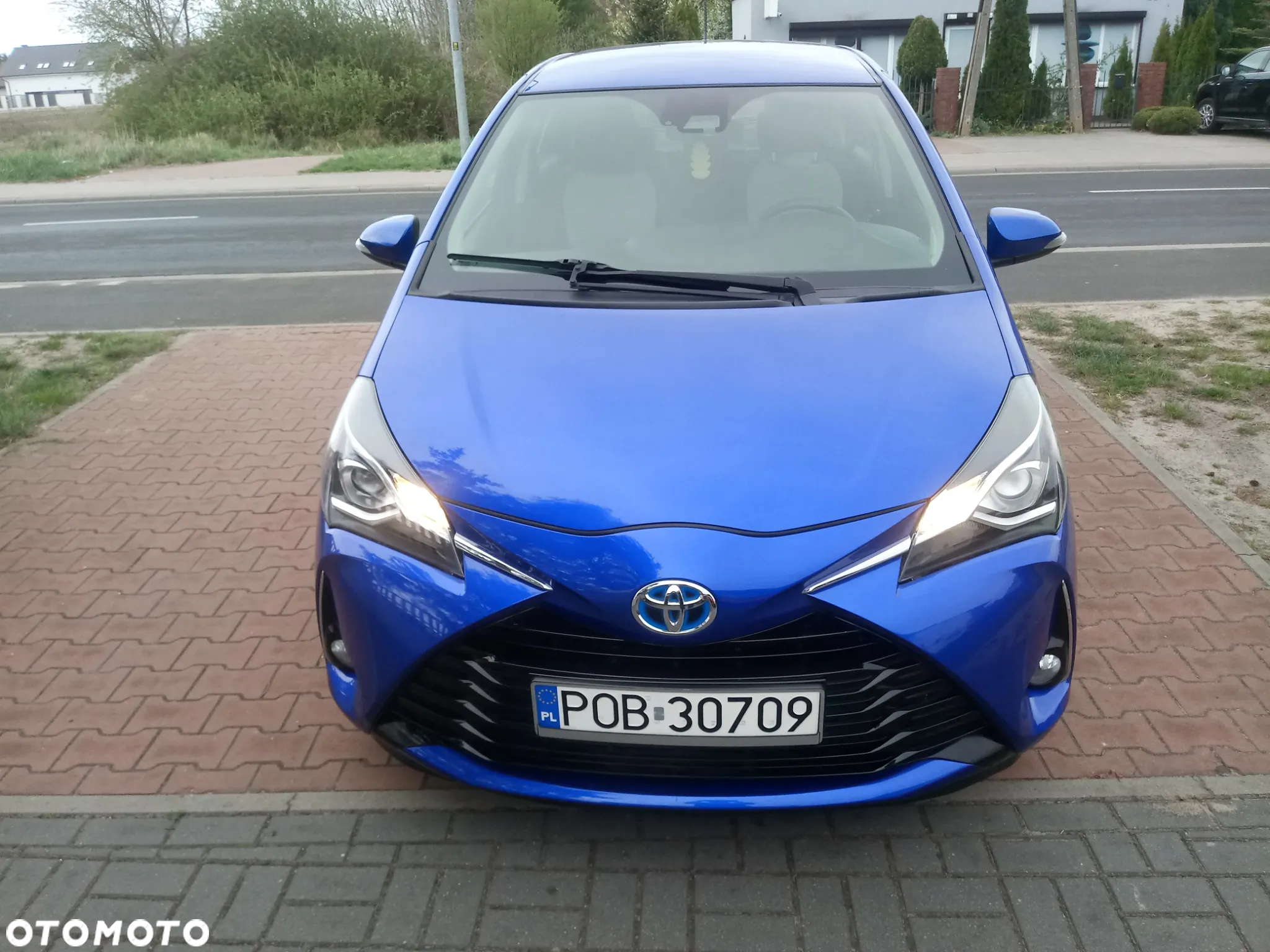 Toyota Yaris 1.5 Premium - 3