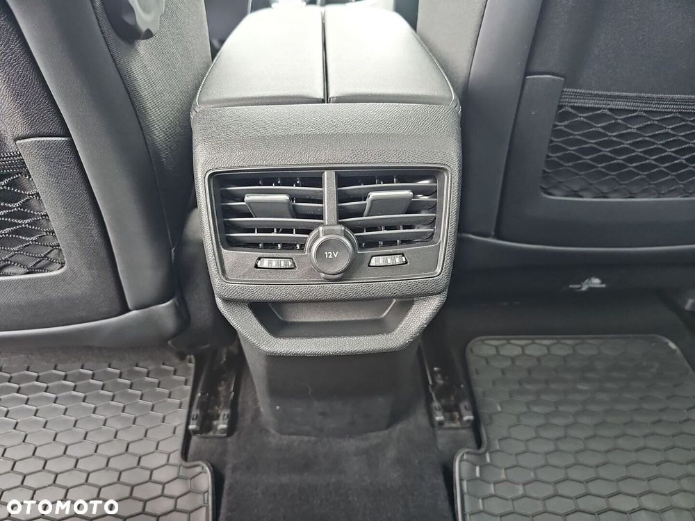 Peugeot 3008 1.6 PureTech GPF Allure S&S EAT8 - 31