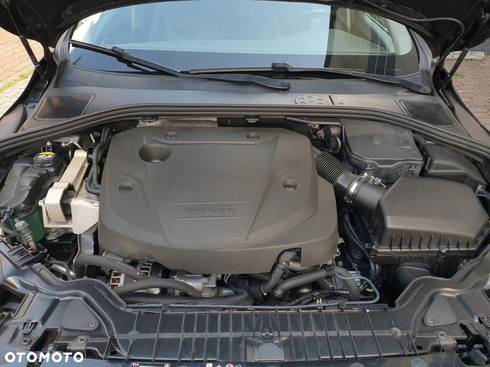 Volvo V60 D3 Geartronic Summum - 20
