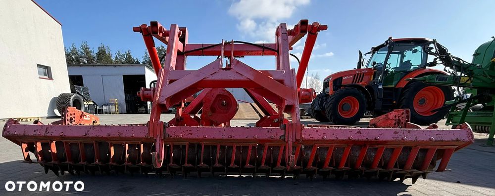 Kuhn HR301 - 3