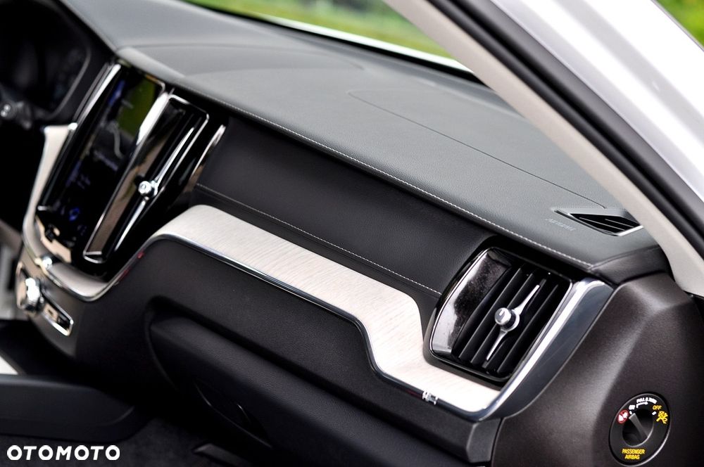 Volvo XC 60 - 27