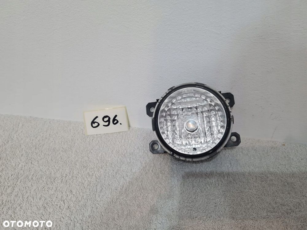 Halogen Mitsubishi Space Star L200 - 1