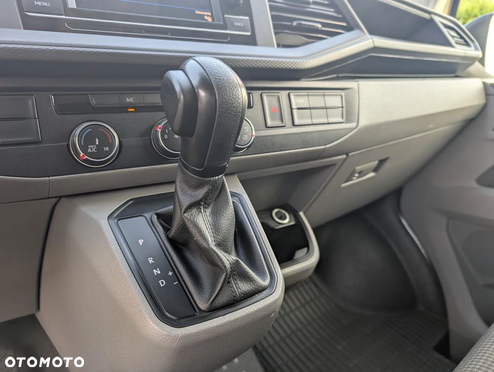 Volkswagen Transporter - 16