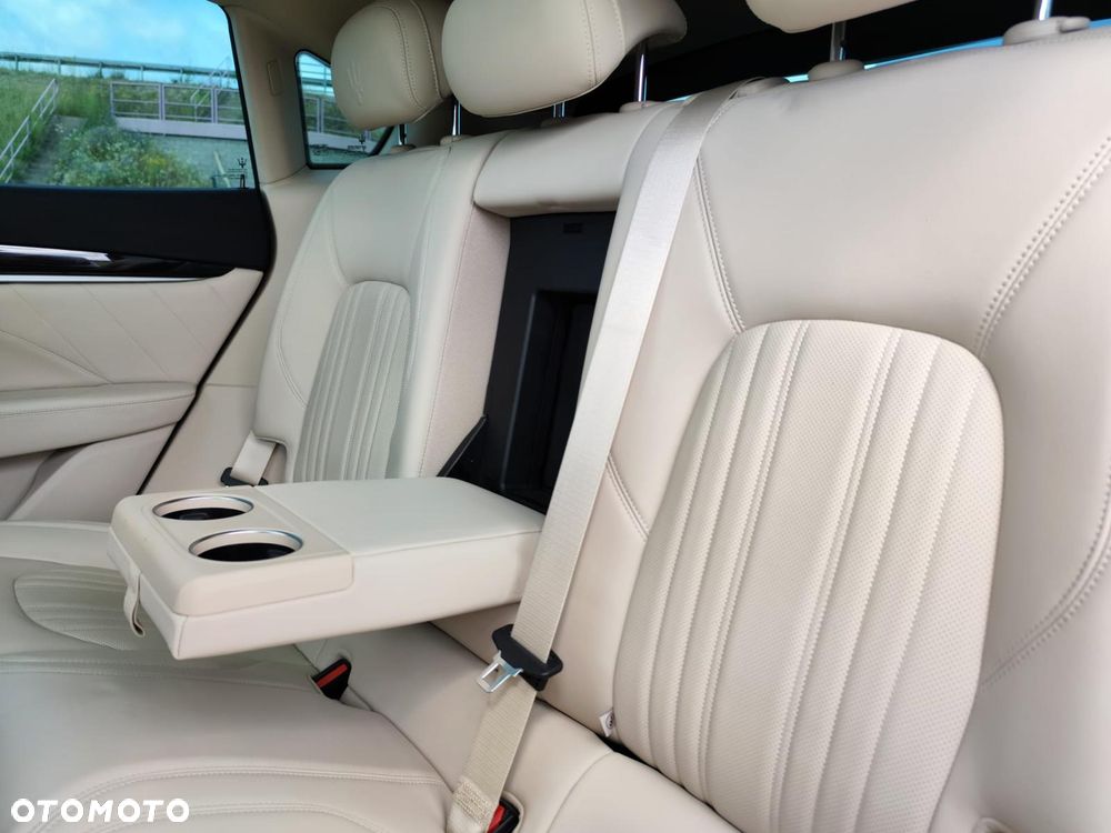 Maserati Levante S Q4 - 34