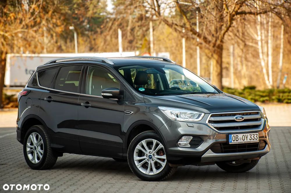 Ford Kuga 1.5 EcoBoost 2x4 Cool & Connect - 10