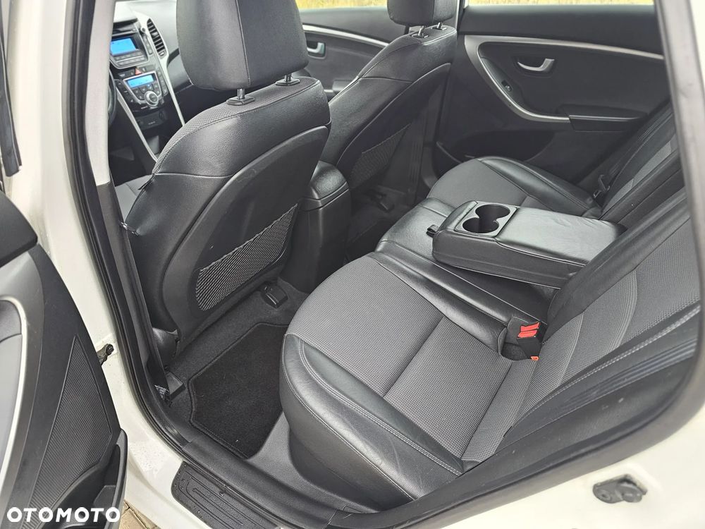 Hyundai i30 1.4 CRDi Intro Edition - 10