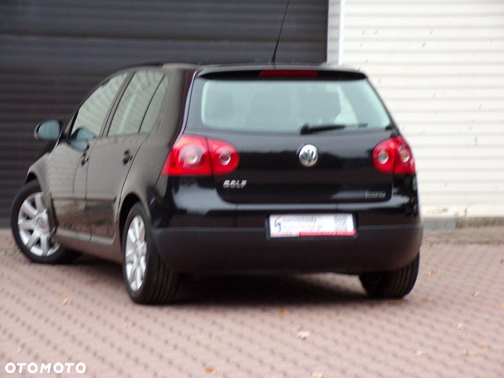 Volkswagen Golf - 16