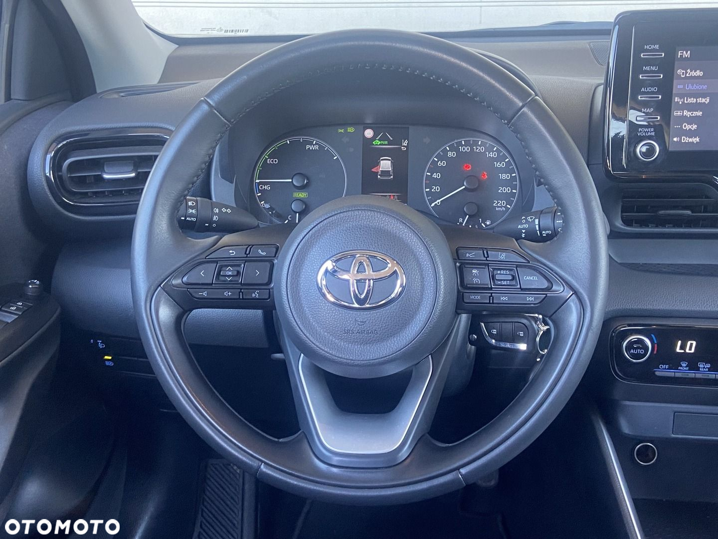 Toyota Yaris - 10