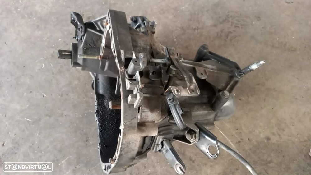 Caixa de velocidades Renault Clio II 1.5 dci JB1977 - 1