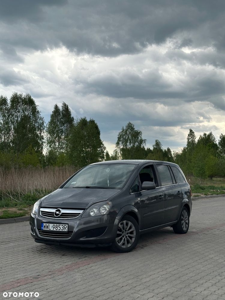 Opel Zafira 1.7 CDTI Essentia