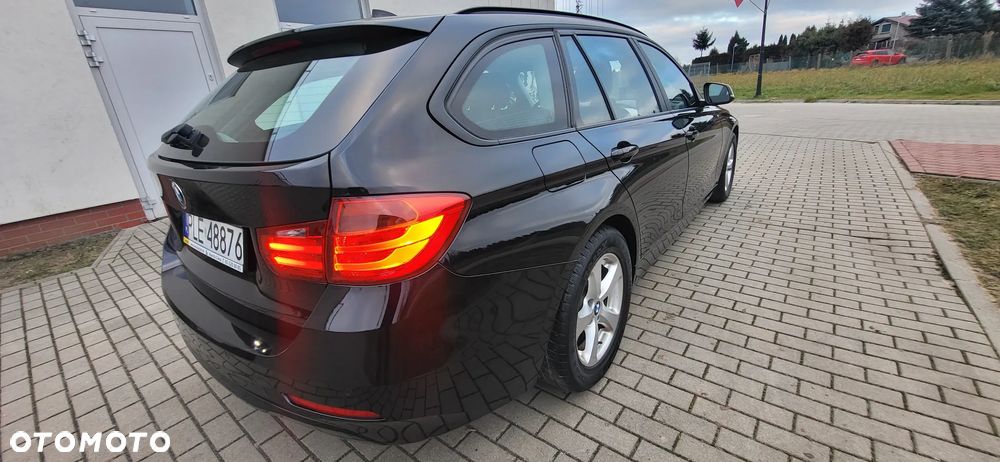 BMW Seria 3 318d DPF Edition Exclusive - 25