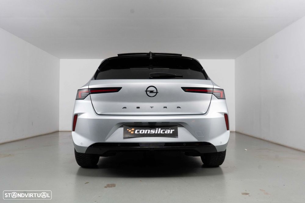 Opel Astra 1.2 T GS Line Aut. - 4