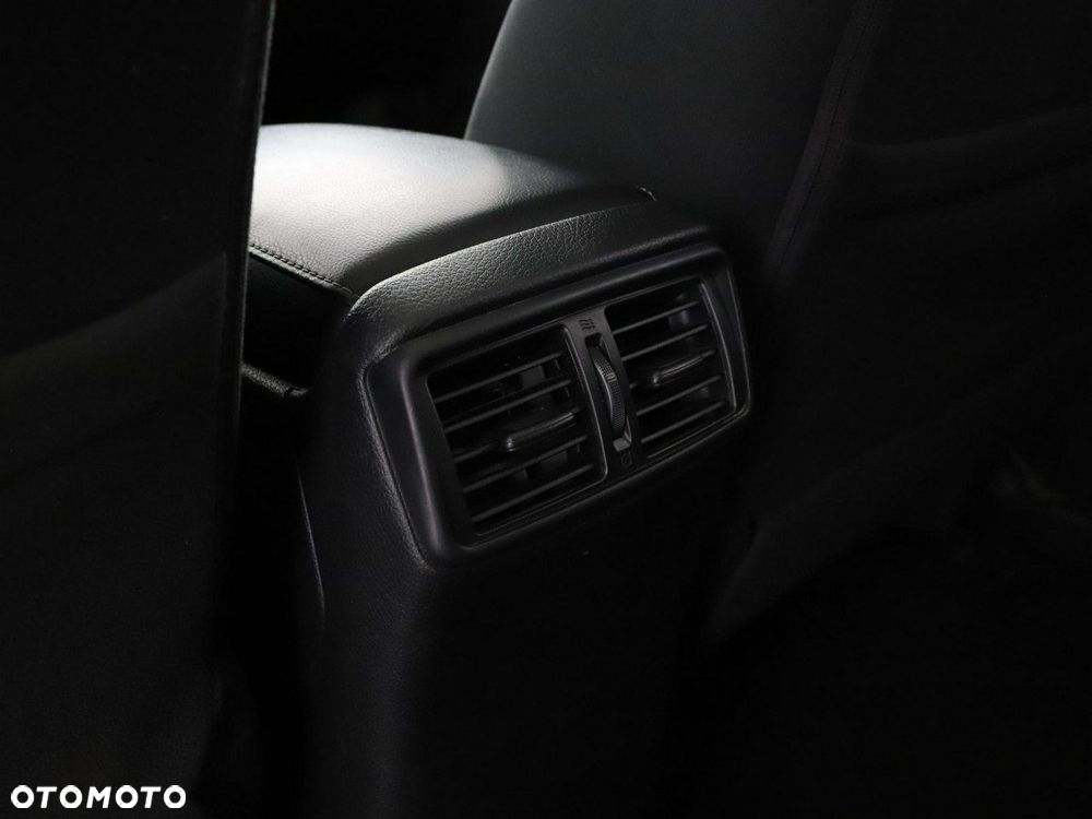 Nissan X-Trail 1.6 DCi N-Connecta 4WD - 38