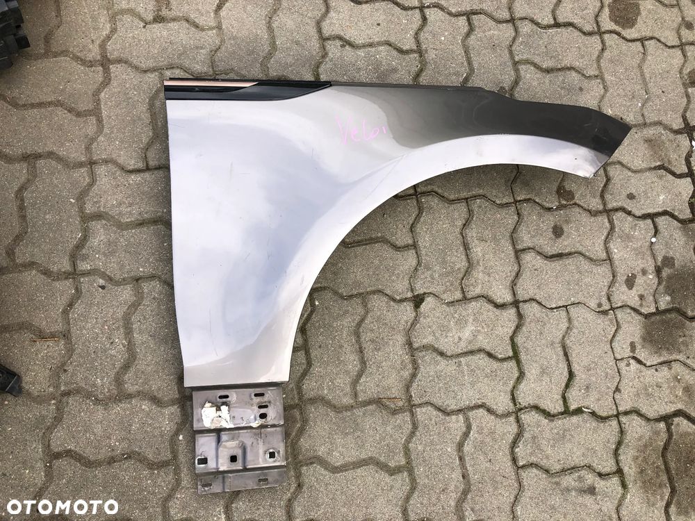 BŁOTNIK PRAWY PRZÓD RANGE ROVER VELAR - 1