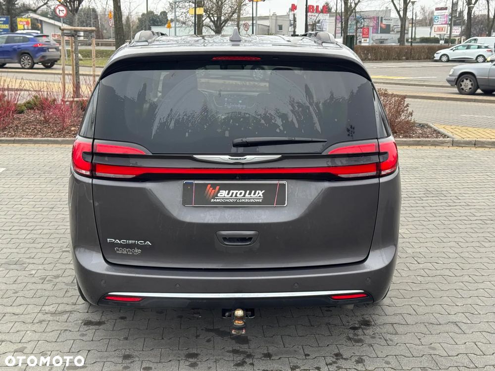 Chrysler Pacifica - 19