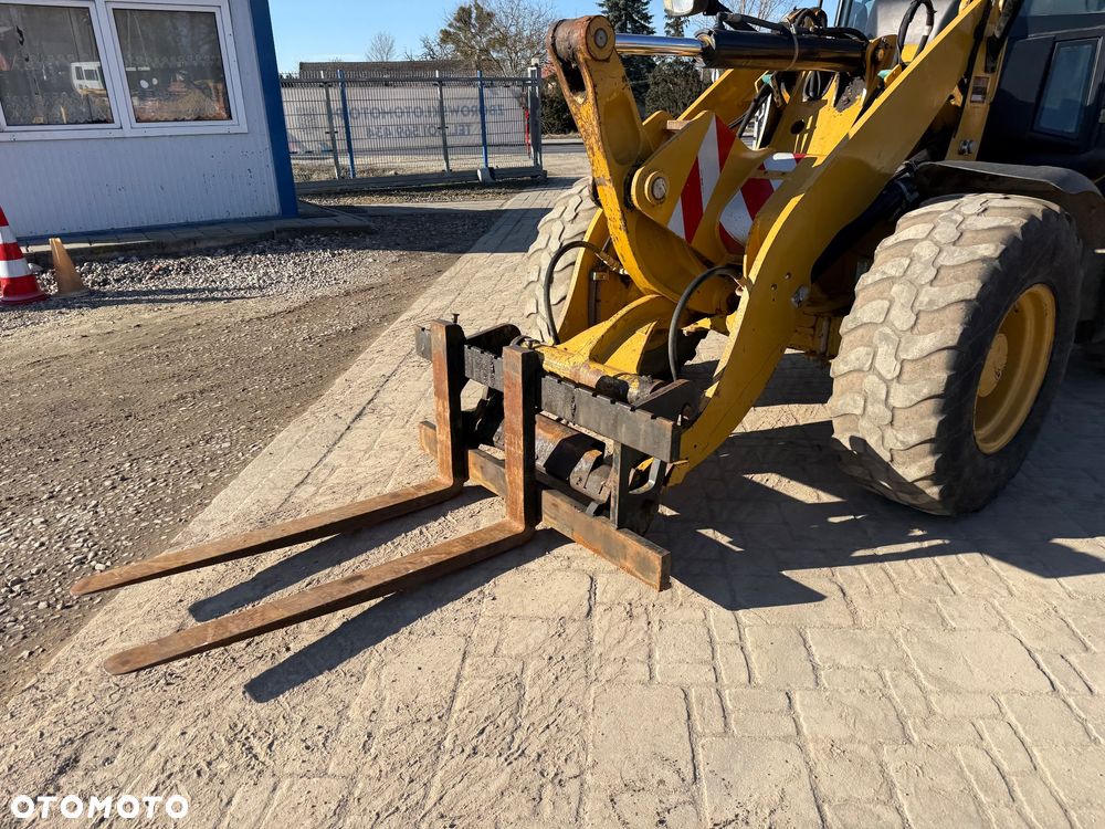 Caterpillar 908M - 7