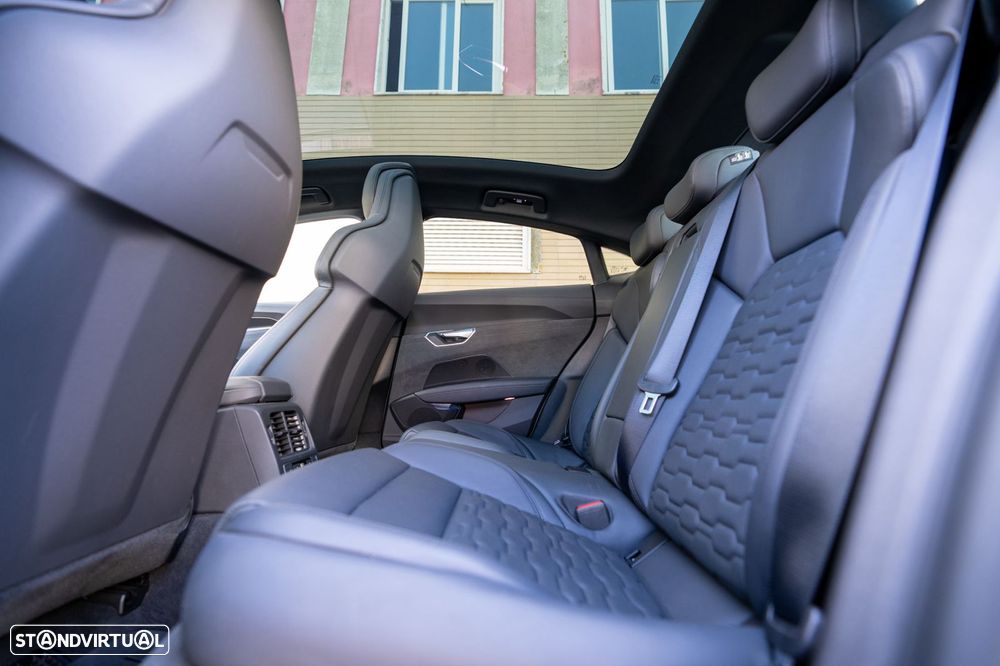 Audi e-tron GT quattro - 14