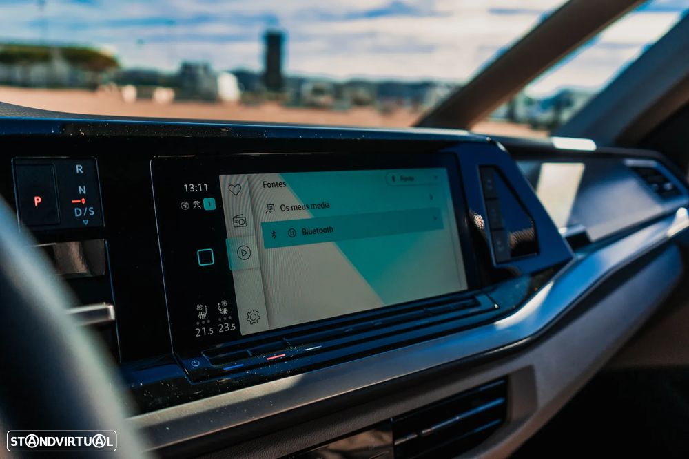 VW Multivan 2.0 TSI Style Longa DSG - 17