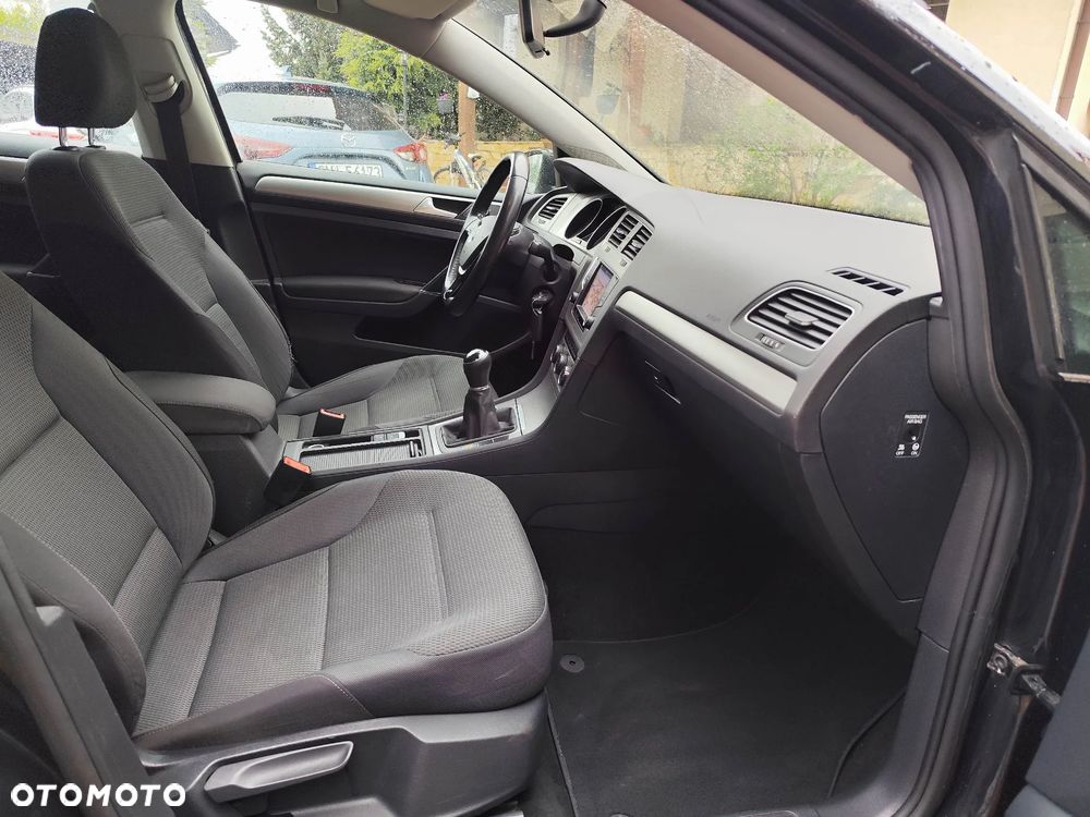 Volkswagen Golf 1.6 TDI BlueMotion Comfortline - 5