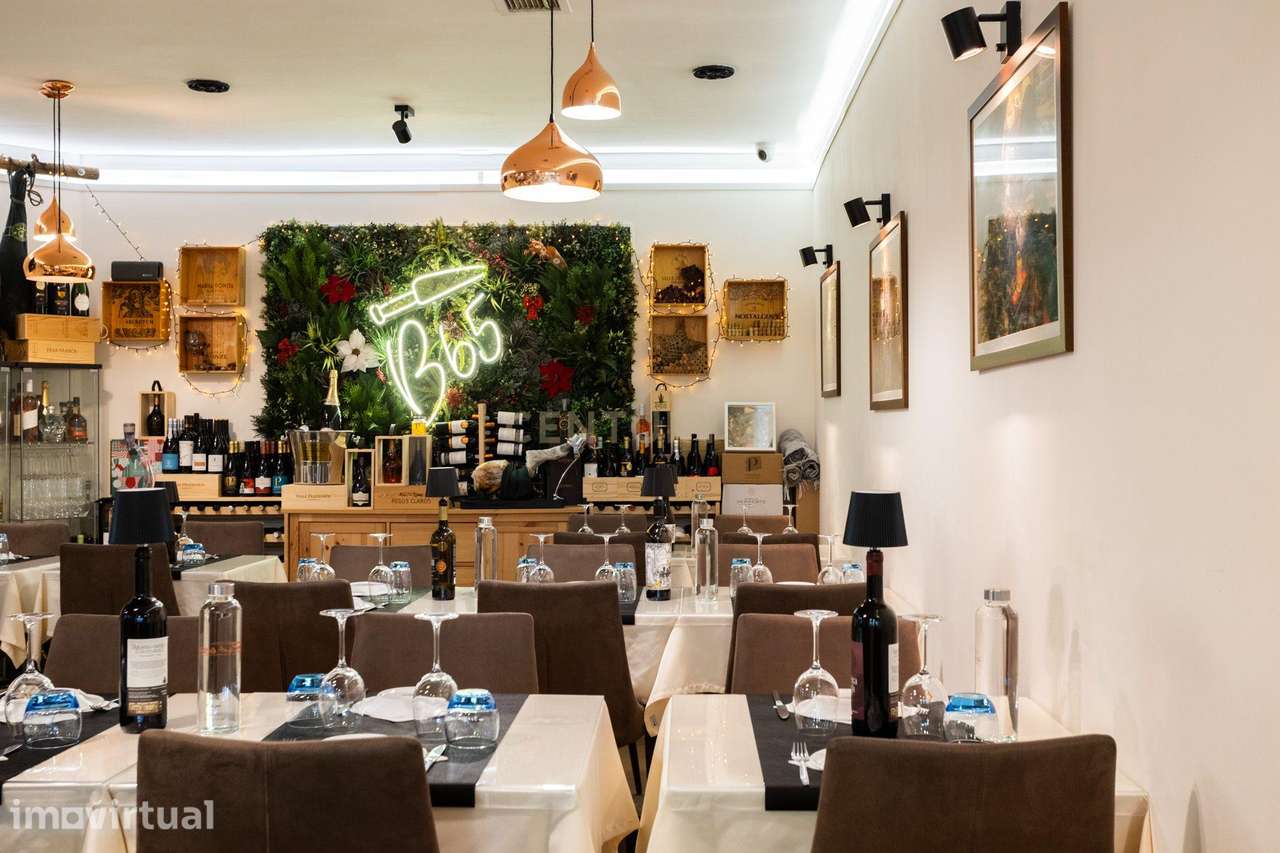 Restaurante à Venda no Centro Comercial da Portela - Grande imagem: 4/15