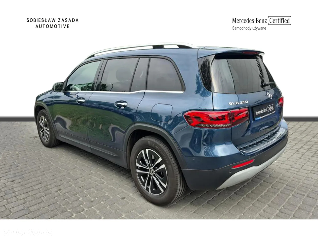 Mercedes-Benz GLB 250 4-Matic 8G-DCT - 3