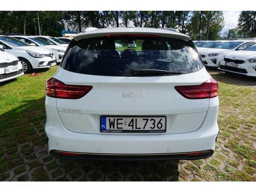 Kia Ceed - 4