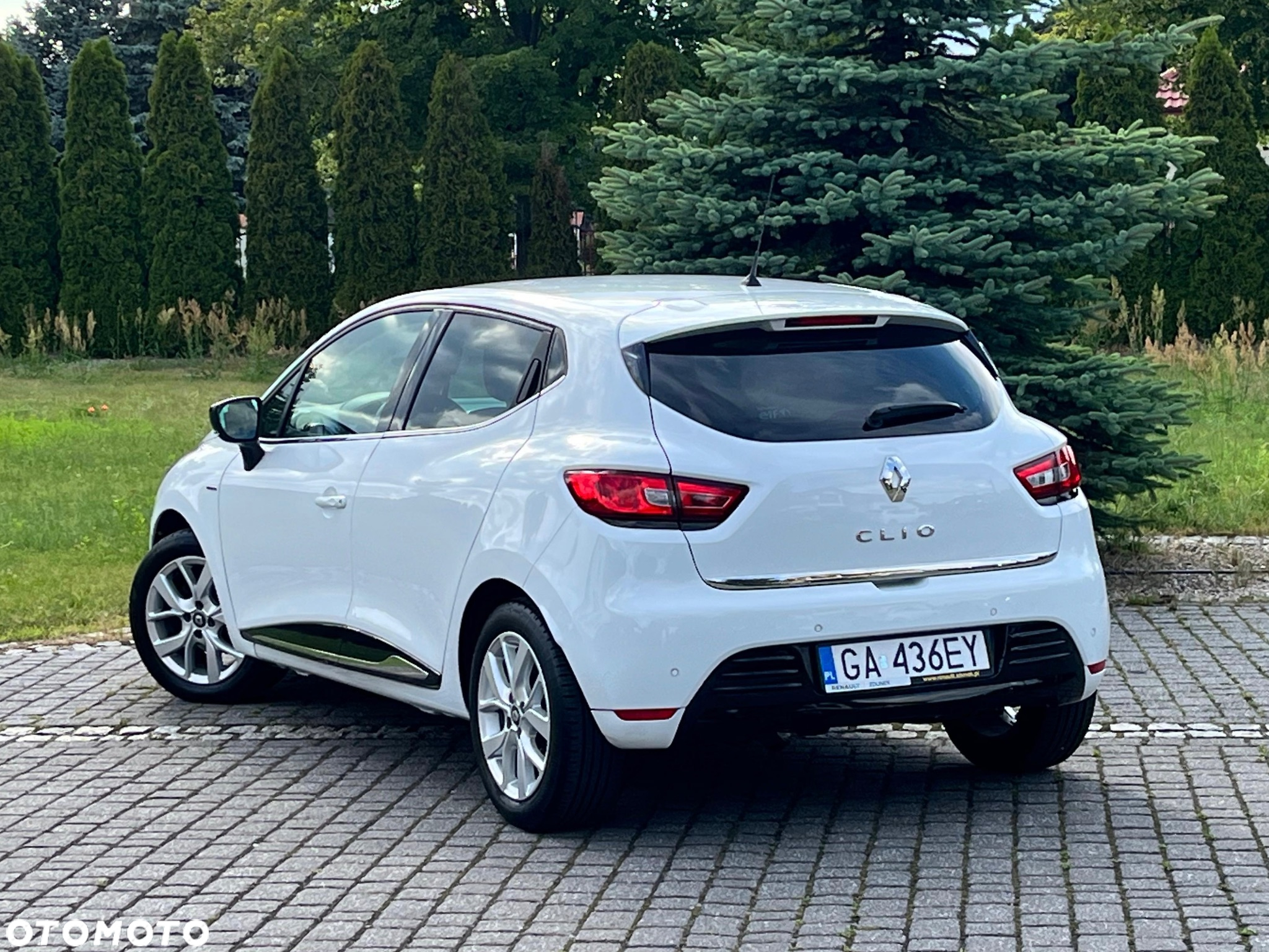 Renault Clio 0.9 TCe Limited - 10