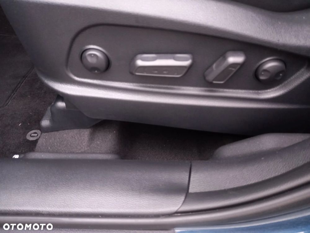 Kia Carens 1.7 CRDi XL 7os - 25