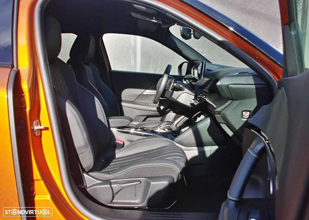 Peugeot 2008 1.2 PureTech GT Line EAT8 - 20