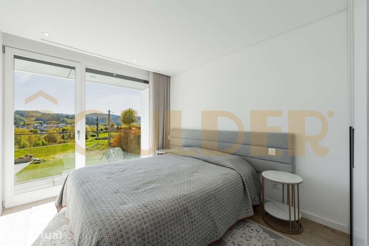 Moradia T2+1 em Eira Vedra - Grande imagem: 3/38