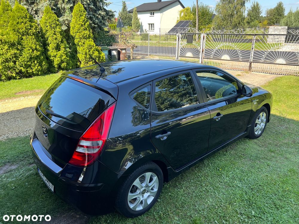 Hyundai i30 1.4 Blue Comfort - 13