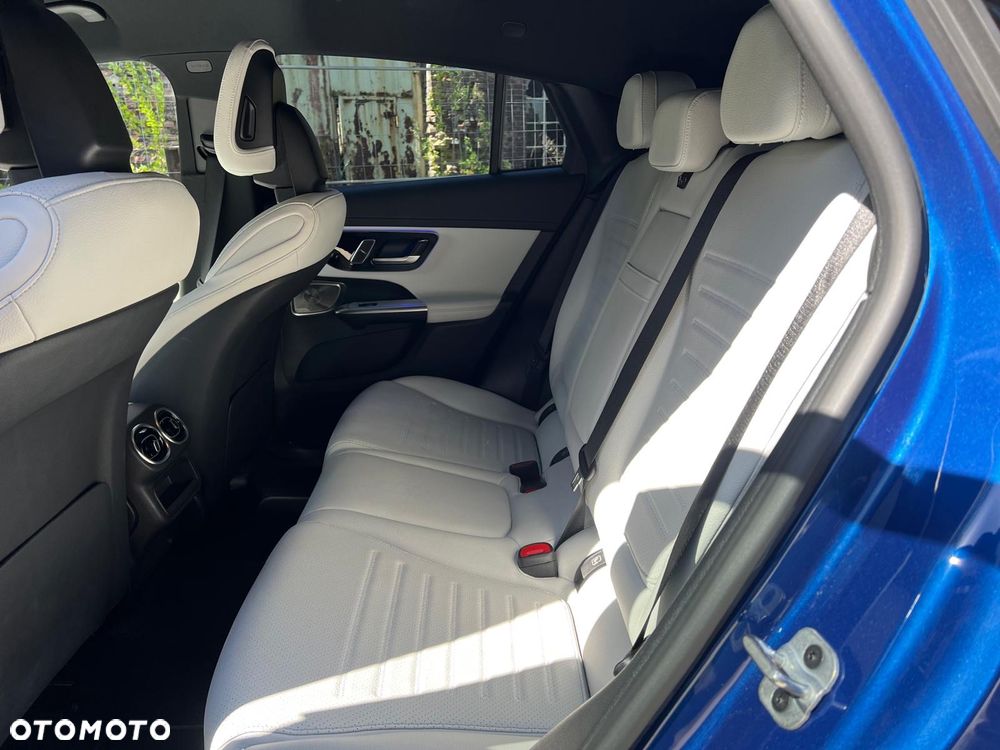 Mercedes-Benz GLC 300 d mHEV 4-Matic AMG Line - 22
