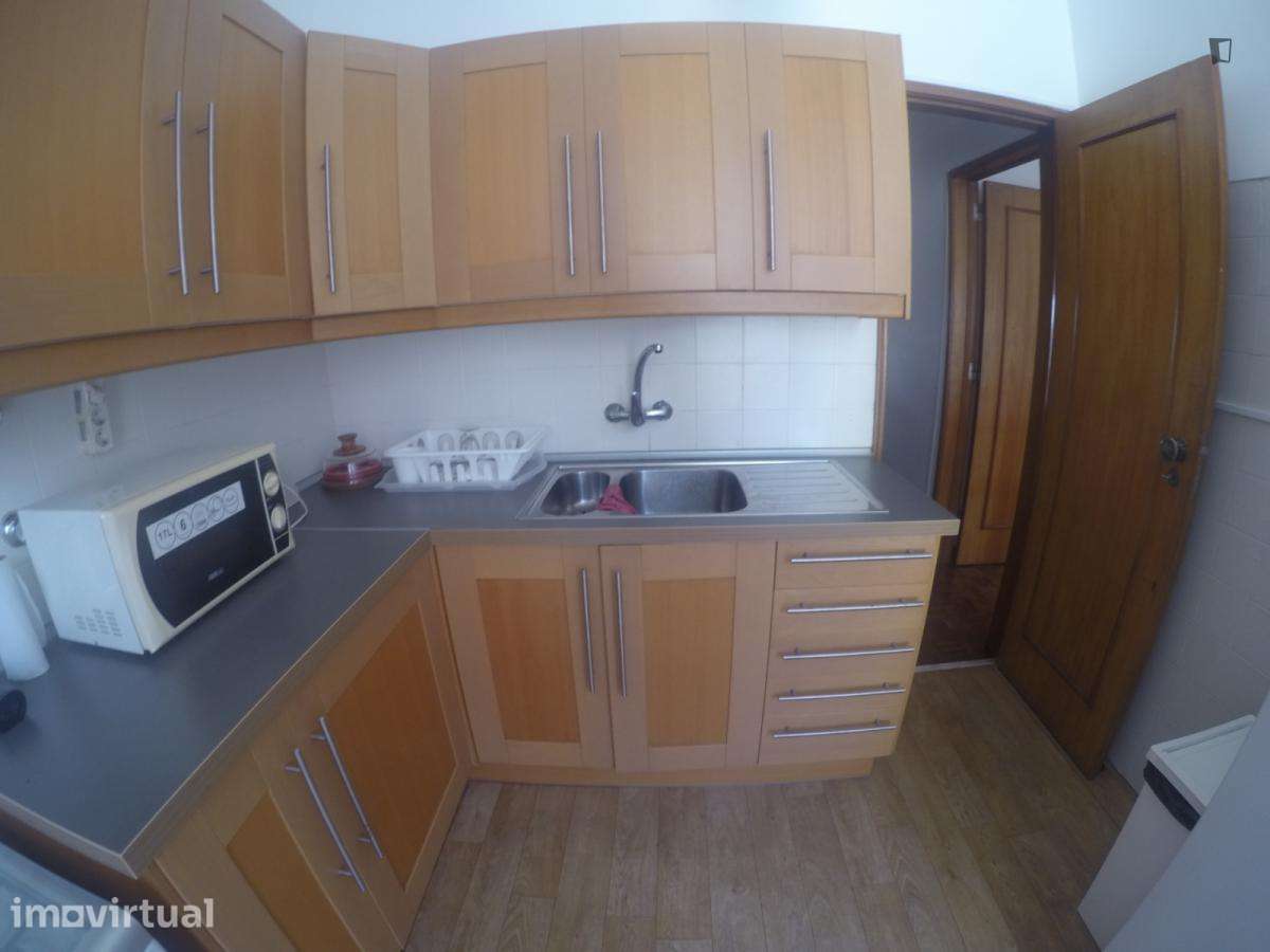 Quarto - localizado em Oeiras Lisbon - Grande imagem: 3/7