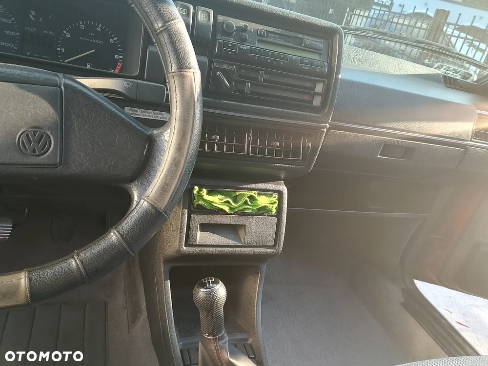 Volkswagen Golf - 3