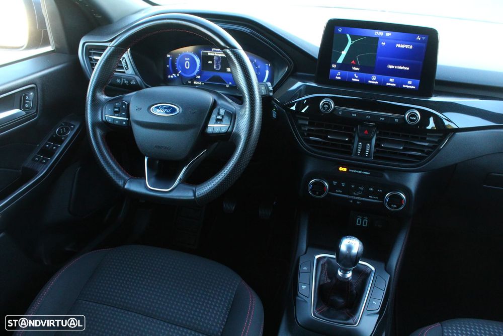 Ford Kuga 1.5 EcoBoost ST-LINE - 12