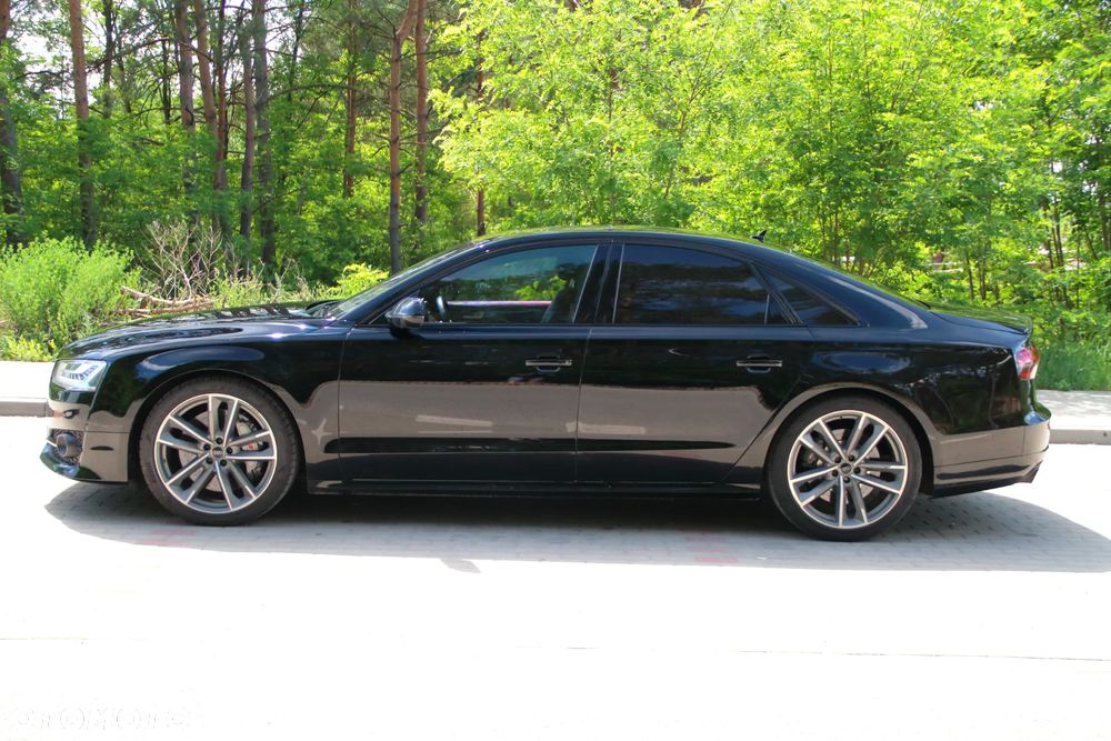 Audi S8 Standard - 8