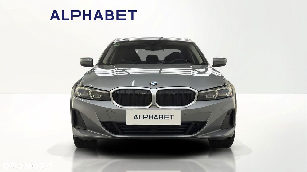 BMW Seria 3 318d mHEV - 5