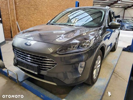 Ford Kuga - 1
