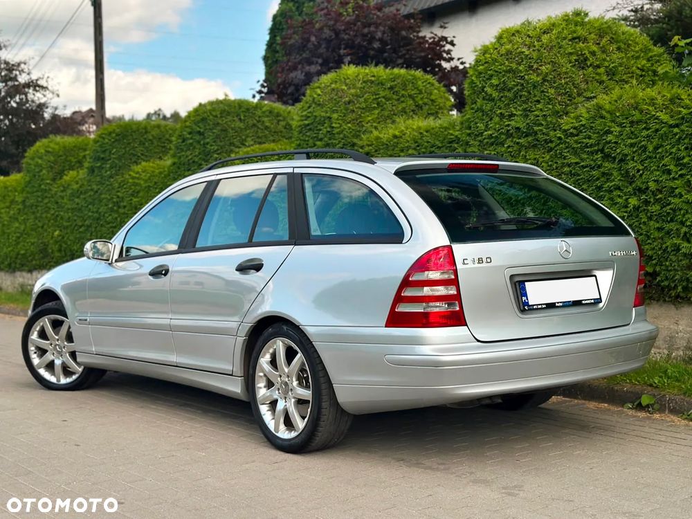 Mercedes-Benz Klasa C 180 Kompressor Classic - 4
