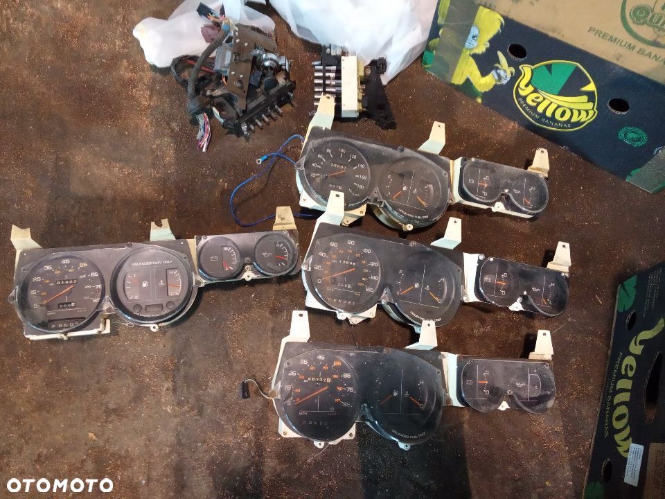 DODGE RAM VAN B150 B250 B350 71-93 zegary licznik SPEEDOMETER predkosciomierz 3.7 5.2 5.9 v6 v8 odometer W150 W250 W350 D150 D250 D350 PICKUP PLYMOUTH PB150 PB250 PB350 PB100 PB200 B100 B200 B300 - 3