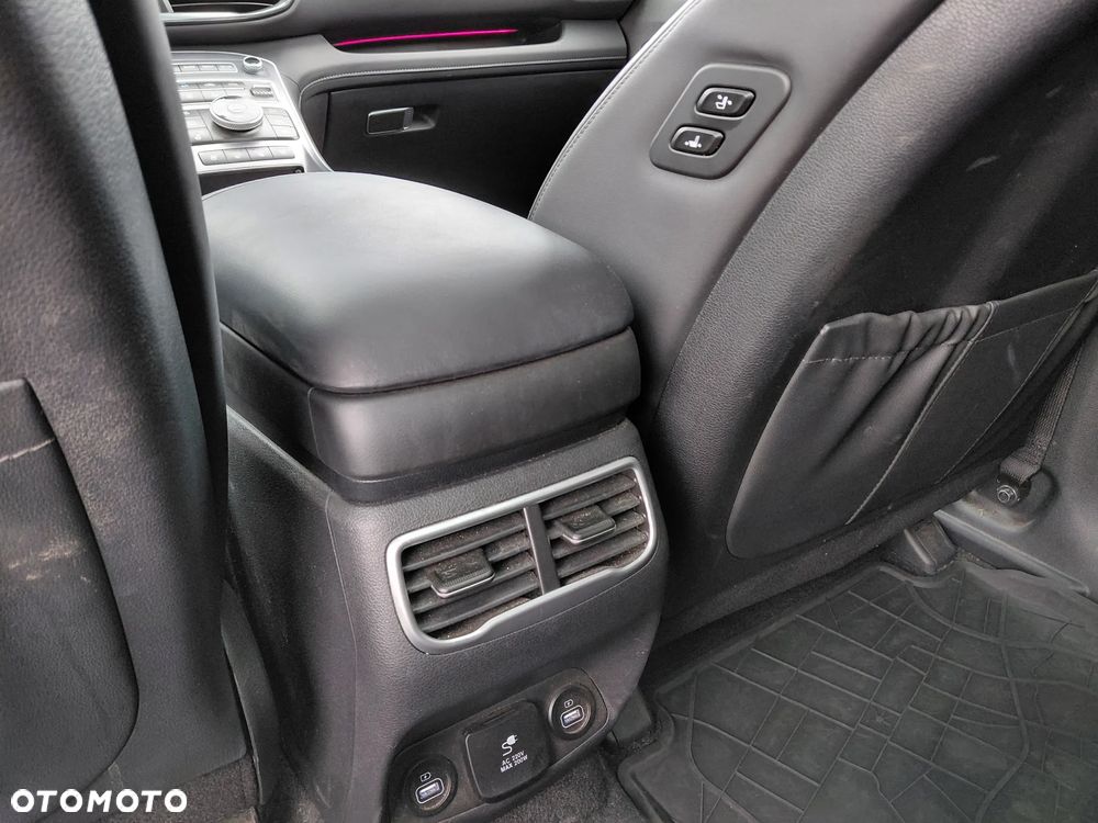 Hyundai Santa Fe - 25