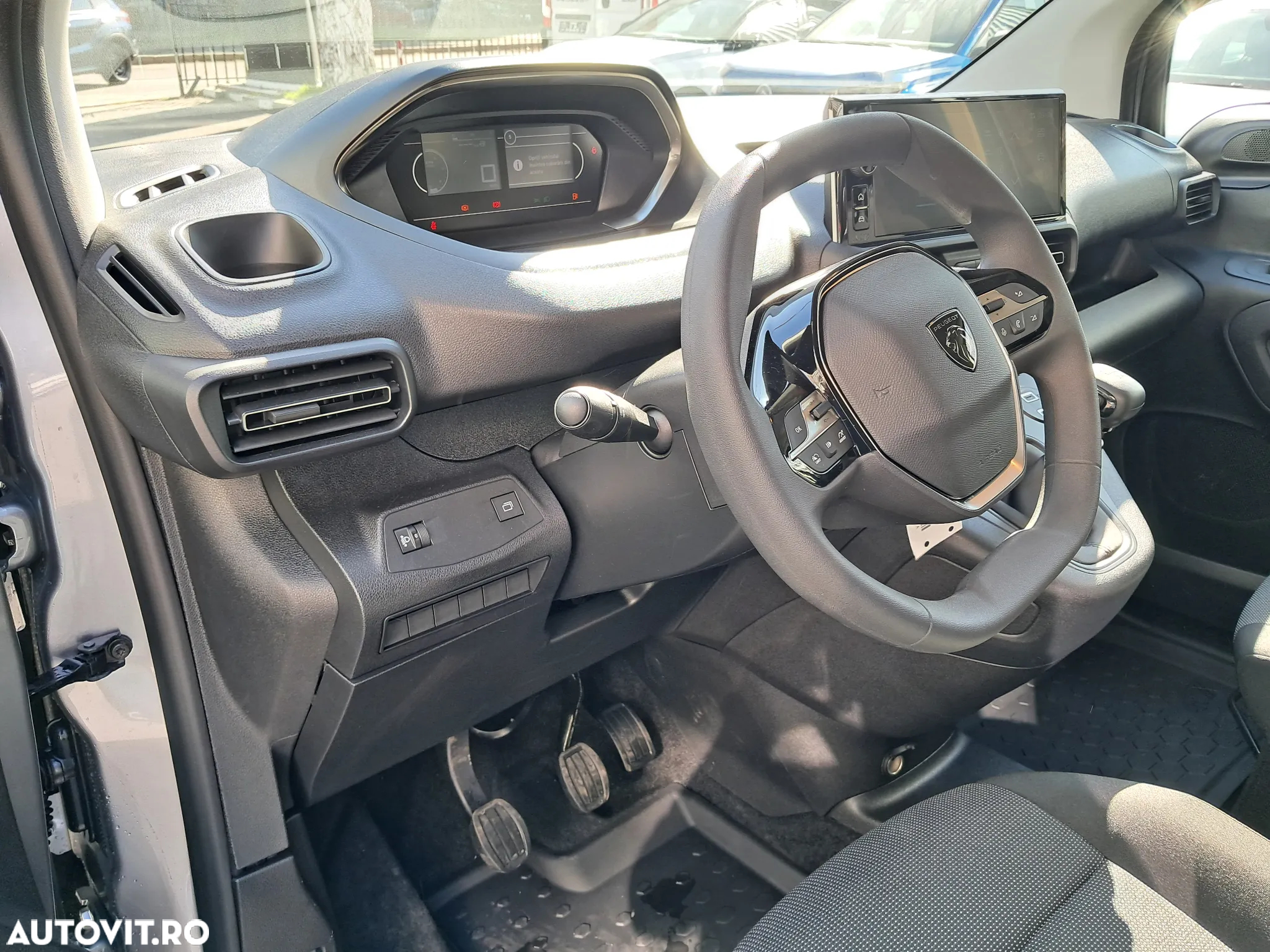 Peugeot Rifter 1.5 BlueHDI 100 CP S&S BVM6 Active Pack - 10