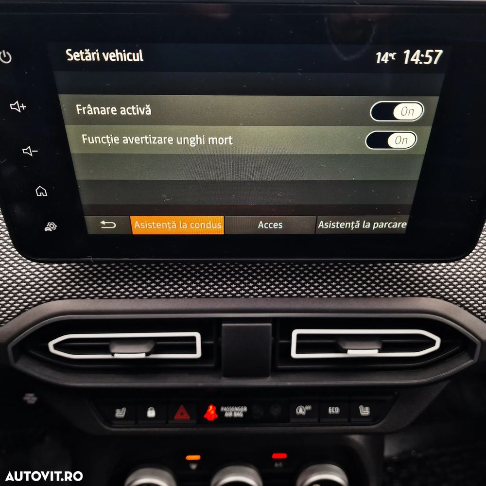 Dacia Logan TCe 90 CVT Journey - 29